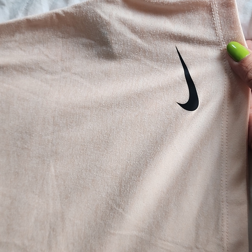 Nike Peach Tank Top - Picture 4 of 4